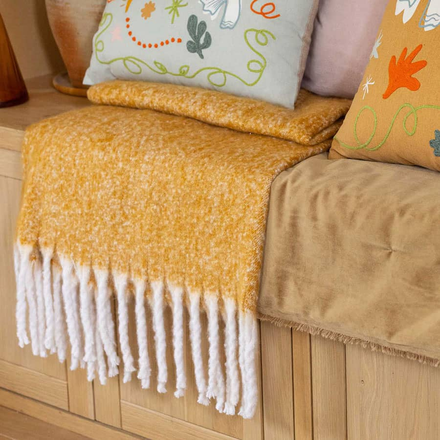plaid-isabel-uni-presente-avec-coussins