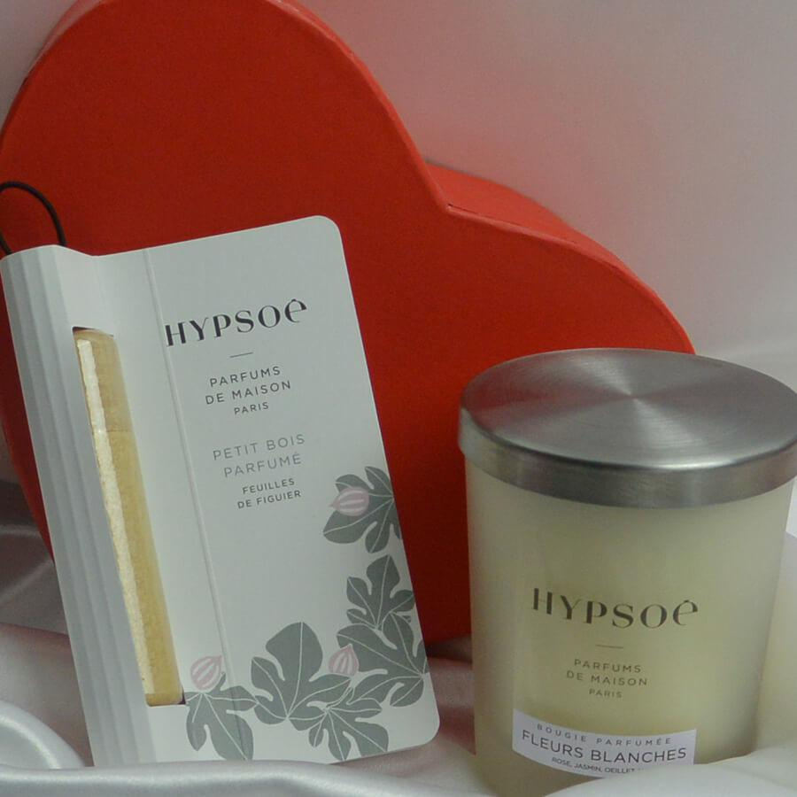 boite-cadeau-bois-parfume-bougie-fleurs-blanches-zoom