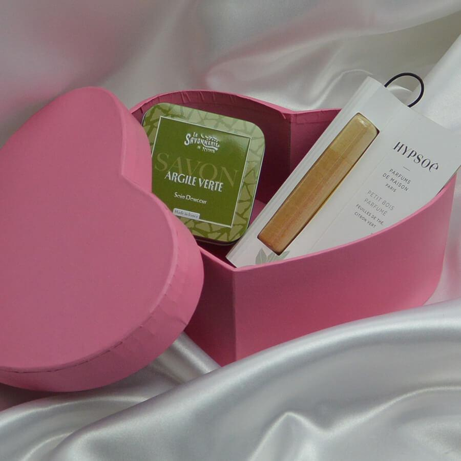 boite-cadeau-savon-argile-verte-bois-parfume
