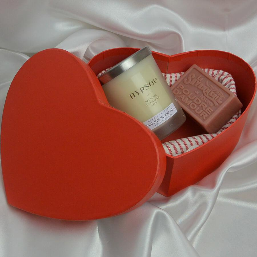 coffret-cadeau-lulu-fleurs-blanches-poudre-amour-vue contenu