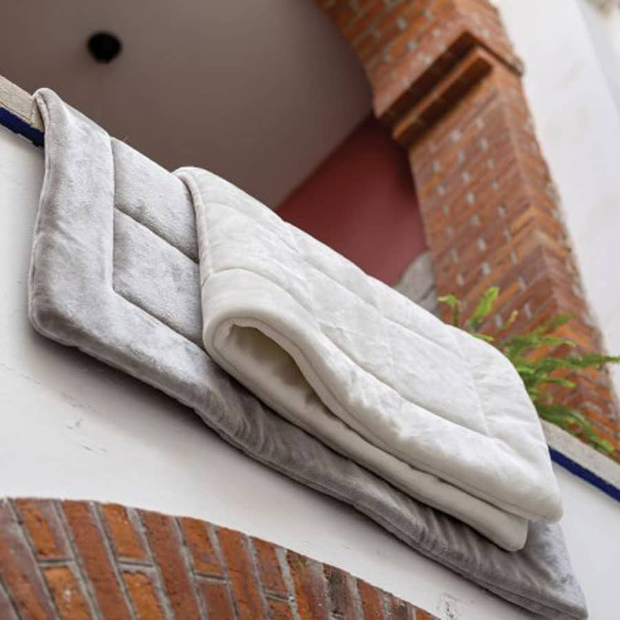 couvre-lits-plaids-betender-perle-neige-ambiance