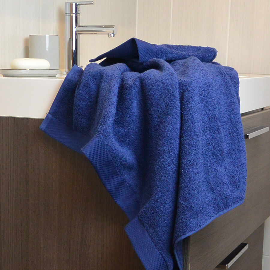 drap-douche-alba-marine-sur-lavabo