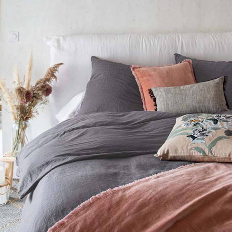 housse-de-couette-lin-gris-tonnerre-ambiance