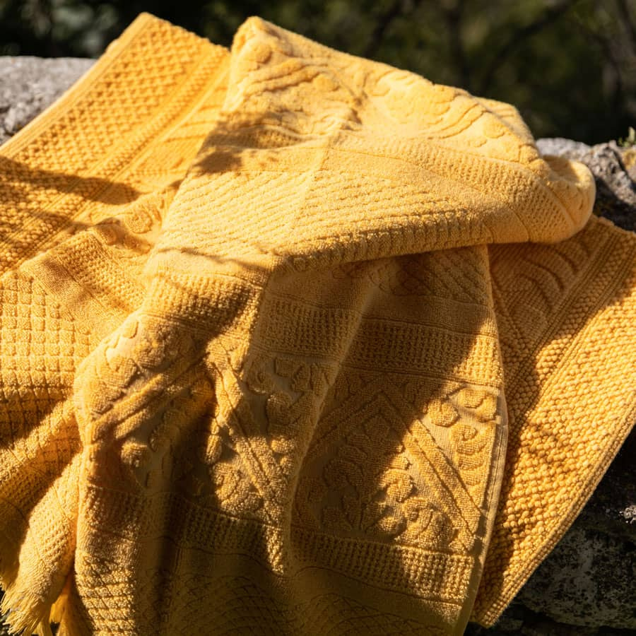 linge-de-bain-zoe-mimosa-ambiance