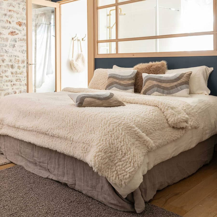 plaid-noam-neige-sur-lit-vue-chambre