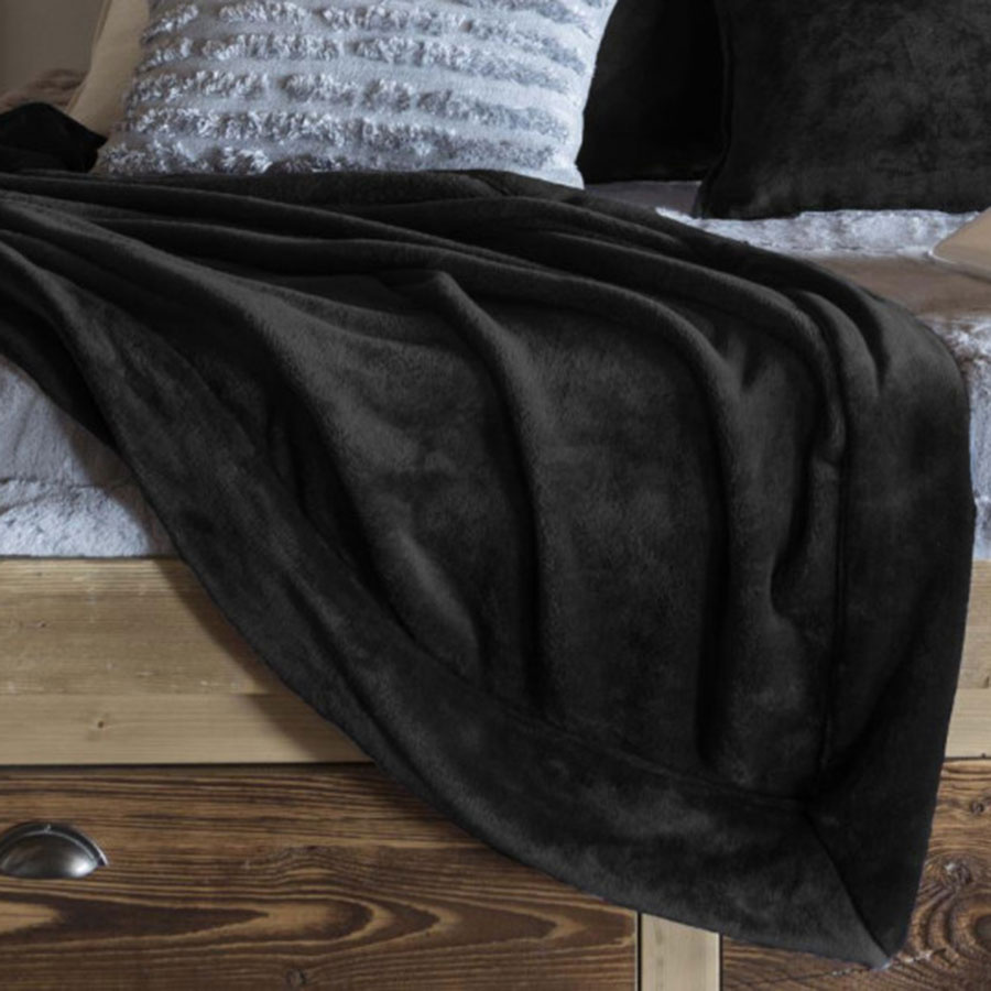 plaid-polaire-gris-ombre-ambiance