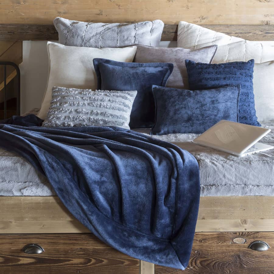 plaid-tendresse-encre-ambiance-chambre