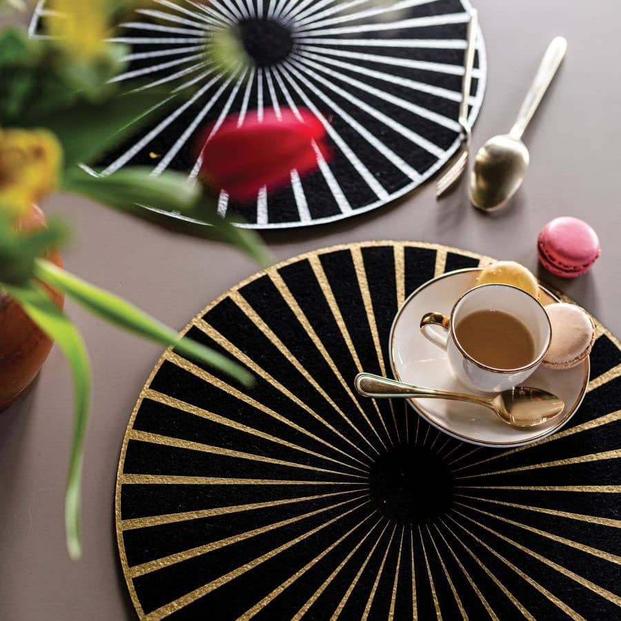 sets-de-table-ronds-raini-sur-table